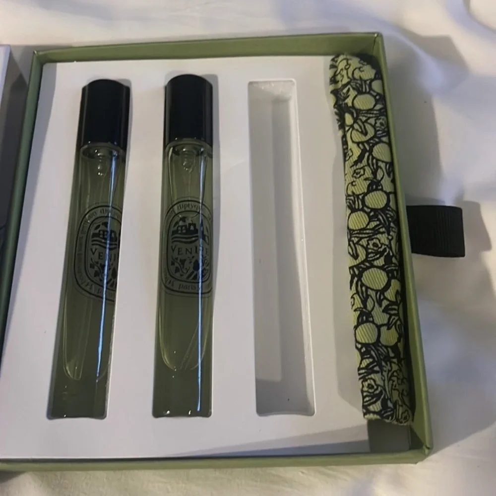 NEW - 2 Diptyque Limited Edition Venise Eau De Toilette Travel perfume x 2 7.5ml - Picture 1 of 5